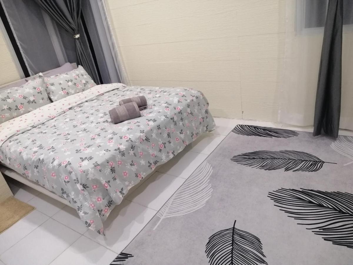 Teratak Sherra Roomstay Macang Екстер'єр фото